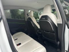 Tesla Model Y Long Range All-Wheel Drive - ფოტო 9