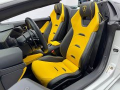 Lamborghini 2020 Lamborghini Huracán EVO RWD Spyder - ფოტო 9