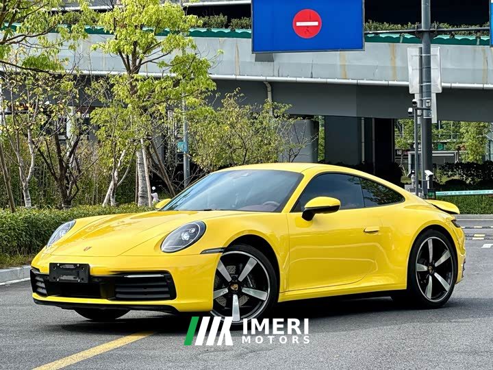 Porsche 911 Carrera 4 3.0T