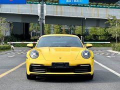 Porsche 911 Carrera 4 3.0T - ფოტო 3