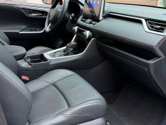 Toyota Wildland Hybrid 2.5L E-CVT FWD Luxury Plus - ფოტო 8