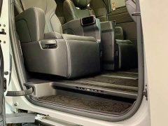 Toyota Alphard Hybrid 2.5L Premium Gold Edition - ფოტო 10