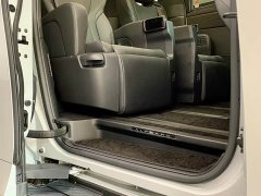 Toyota Alphard Hybrid 2.5L Premium Gold Edition - ფოტო 9