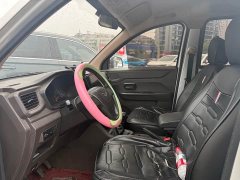 Wuling Hongguang V 2019 1.5L Standard L2B - ფოტო 3