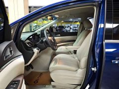 Buick GL8 Land Business Class Comfort Edition - ფოტო 8
