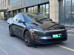 Tesla Model Y Rear-Wheel Drive - ფოტო 2