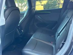 Tesla Model Y Rear-Wheel Drive - ფოტო 8