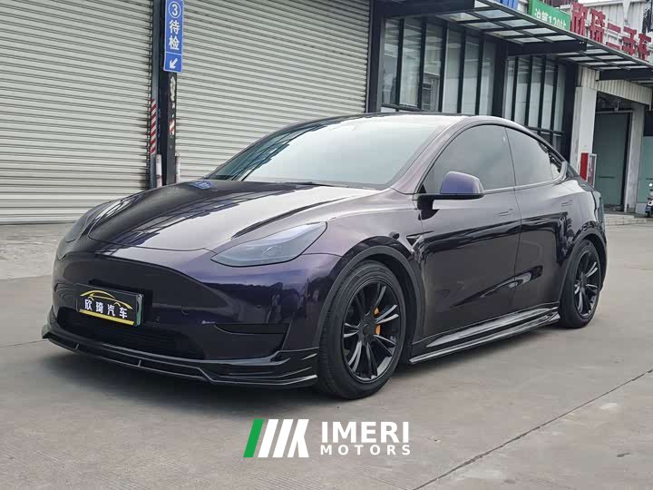 Tesla Model Y Rear-Wheel Drive