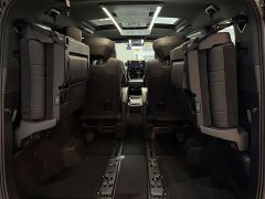 Toyota Alphard Hybrid 2.5L Premium Edition - ფოტო 11