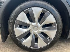 Tesla Model Y Rear-Wheel Drive - ფოტო 13