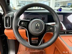 AITO M9 Extended Range Max 42kWh 6-Seater - ფოტო 11