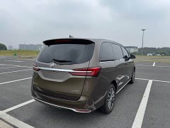 Buick GL8 Land Executive Cabin 652T Luxury - ფოტო 5
