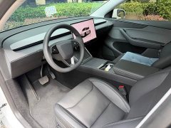 Tesla Model Y 2026 Long Range Rear-Wheel Drive - ფოტო 14