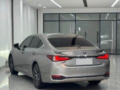 Lexus ES 2022 300h Excellence Edition - ფოტო 9