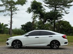Honda Civic 2019 220TURBO CVT Fuel Dynamic Edition National VI - ფოტო 19