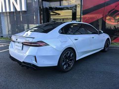BMW 5 Series 530Li Luxury M Sport Package - ფოტო 10