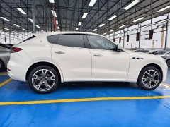 Maserati Levante 2022 2.0T GT Sharp Edition - ფოტო 17
