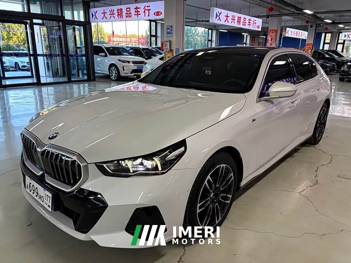 BMW 5 Series 525Li M Sport Package - ავტომობილი ჩინეთიდან