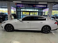 BMW 5 Series 525Li M Sport Package - ფოტო 4