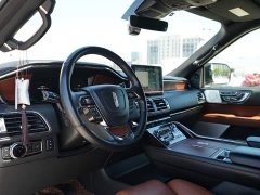 Lincoln Navigator 2020 3.5T Prestige Edition - ფოტო 4