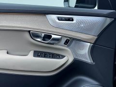 Volvo XC90 Plug-in Hybrid Facelift T8 Inscription Luxury 7-Seater - ფოტო 18