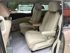 Buick GL8 Land Executive Cabin 652T Luxury - ფოტო 11