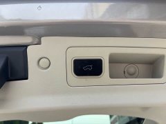 Buick GL8 Land Executive Cabin 652T Luxury - ფოტო 8