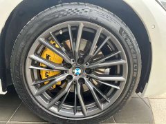 BMW 3 Series 330Li xDrive M Sport Night Edition Package - ფოტო 16