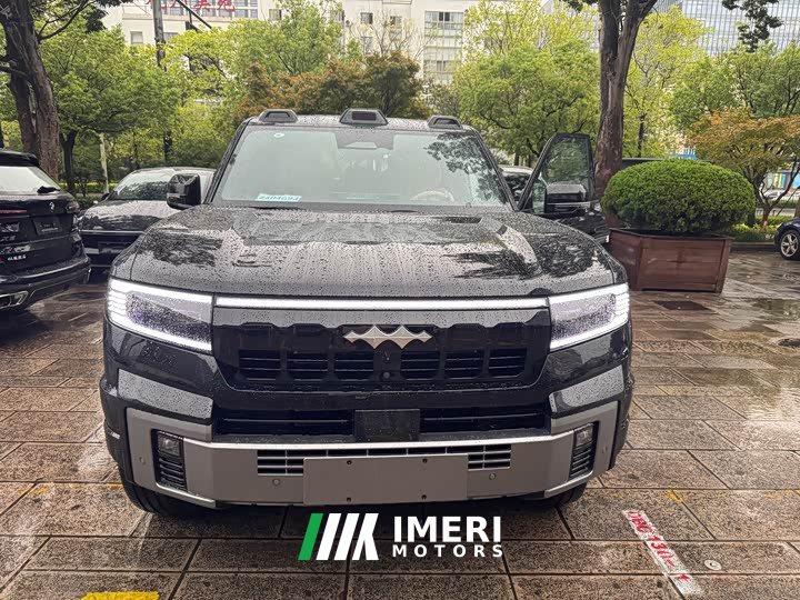 Fangchengbao Leopard 8 Flash Charge Seven-Seater - ავტომობილი ჩინეთიდან