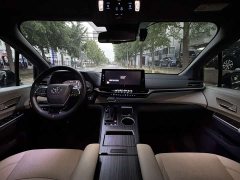 Toyota Sienna 2021 2.5L Hybrid Premium Edition - ფოტო 13
