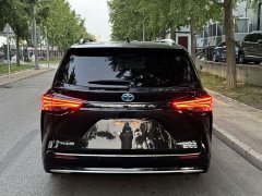 Toyota Sienna 2021 2.5L Hybrid Premium Edition - ფოტო 4