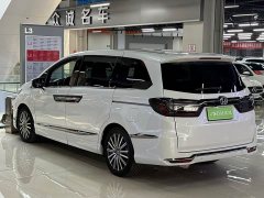 Honda Odyssey 2.0L e:HEV Luxury - ფოტო 7
