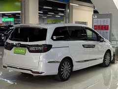 Honda Odyssey 2.0L e:HEV Luxury - ფოტო 9