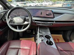 Cadillac XT5 2025 2.0T Platinum - ფოტო 11