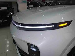 Li Auto L7 2024 Pro - ფოტო 14