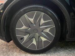 Tesla Model Y L Long Range All-Wheel Drive - ფოტო 8