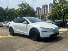 Tesla Model Y Rear-Wheel Drive - ფოტო 10