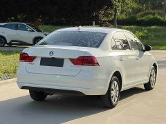 Volkswagen Santana 1.5L Automatic Fashion Edition - ფოტო 13