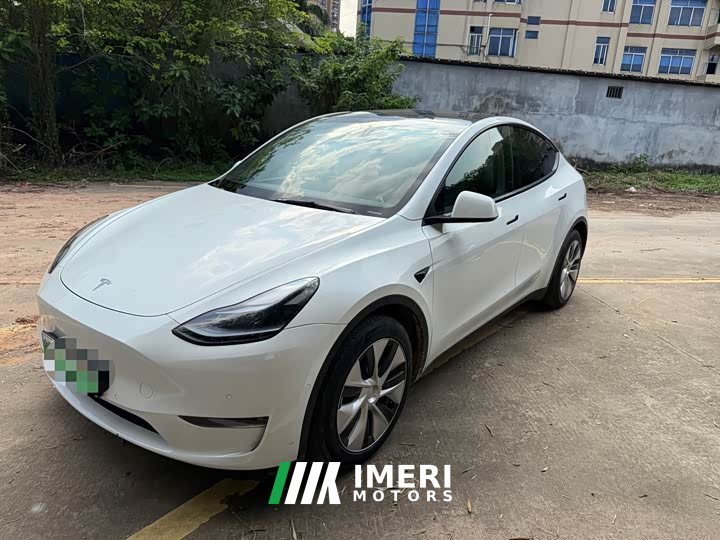 Tesla Model Y Facelift Long Range All-Wheel Drive - ავტომობილი ჩინეთიდან