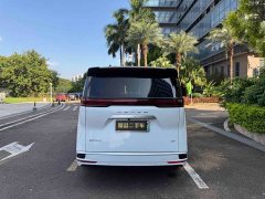 Denza BYD Denza D9 DM-i 1050 Premium - ფოტო 17