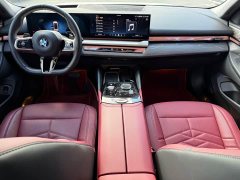 BMW 5 Series 530Li Luxury M Sport Package - ფოტო 12