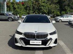 BMW 5 Series 530Li Luxury M Sport Package - ფოტო 2