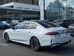 BMW 5 Series 530Li Luxury M Sport Package - ფოტო 6