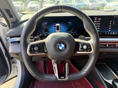 BMW 5 Series 530Li Luxury M Sport Package - ფოტო 8