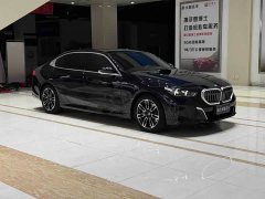 BMW 5 Series 530Li Premier M Sport Package - ფოტო 4