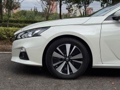 Nissan Teana 2021 2.0L XL Comfort - ფოტო 3