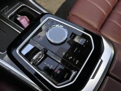 BMW i7 xDrive60L M Sport Package - ფოტო 7