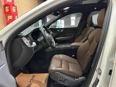 Volvo XC60 B5 AWD Smart Luxury Edition - ფოტო 8