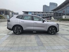 Volvo XC70 Plug-in Hybrid 2026 Two-Wheel Drive Long Range Core - ფოტო 13