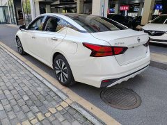 Nissan Teana 2.0L XL Comfort - ფოტო 4
